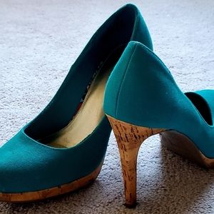 Fioni 4 Inch Green Pump (size 8)
